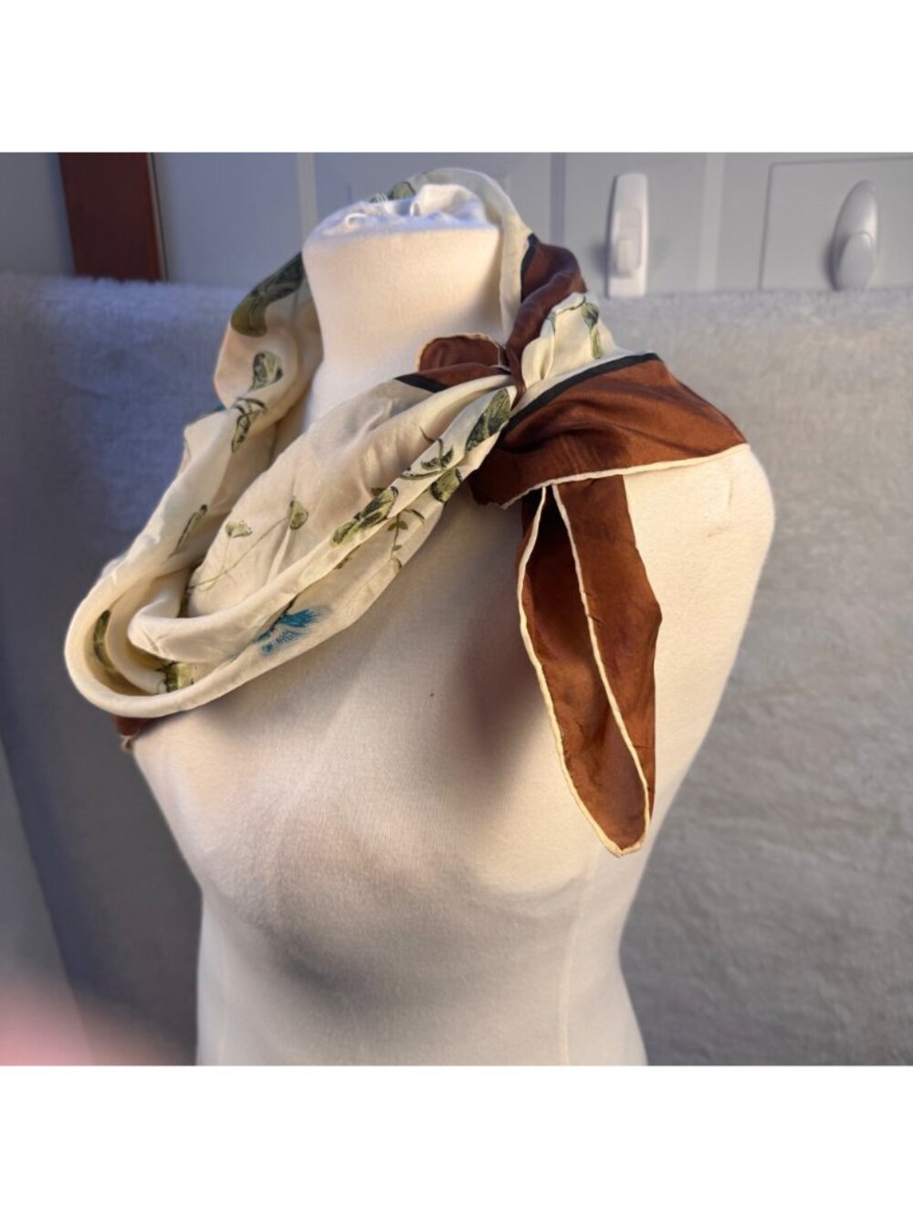 Vintage Floral cream Silk Scarf With Brown Border, Blue and Orange Flowers chic - Picture 5 of 5